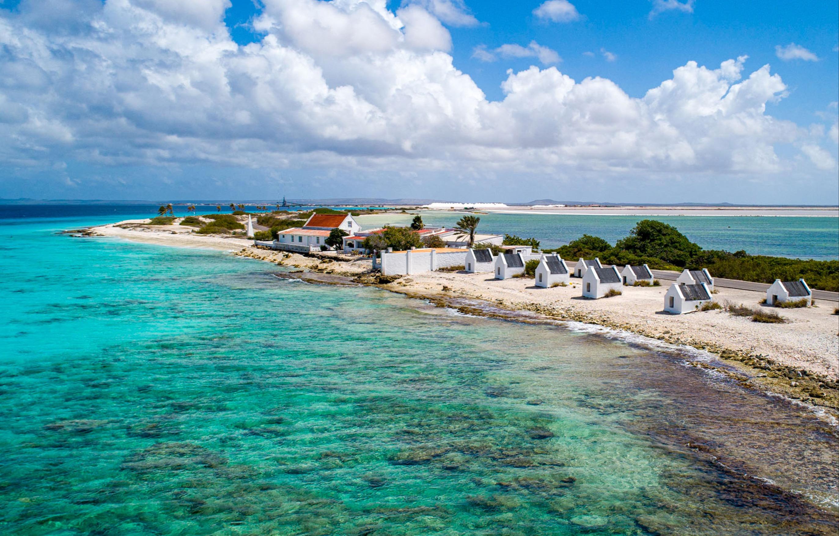 White slavehuts